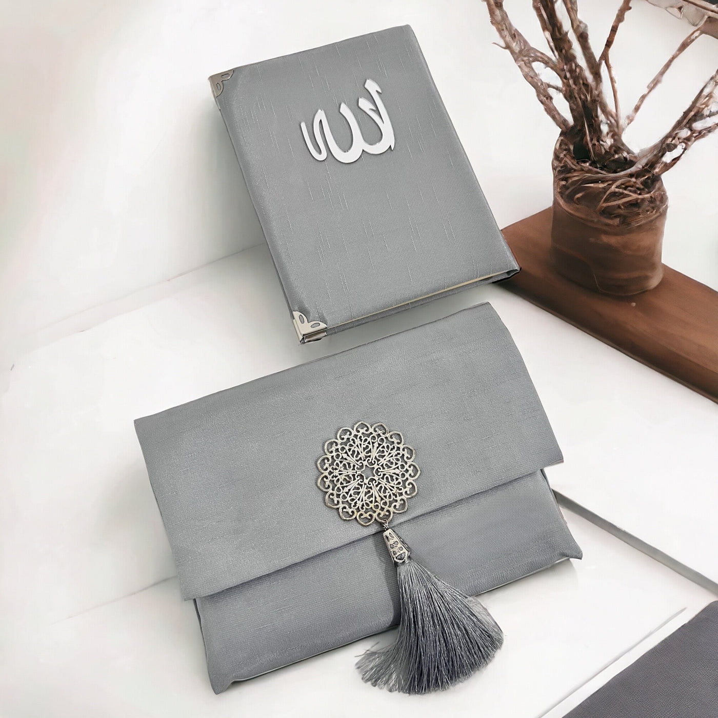 Ma Pochette Les Sourates Essentielles Gris